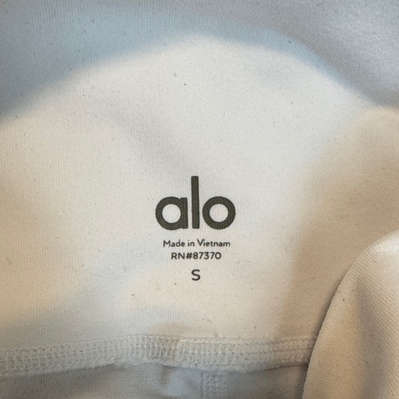 ALO white get wrapped up leggings - Picture 5 of 6